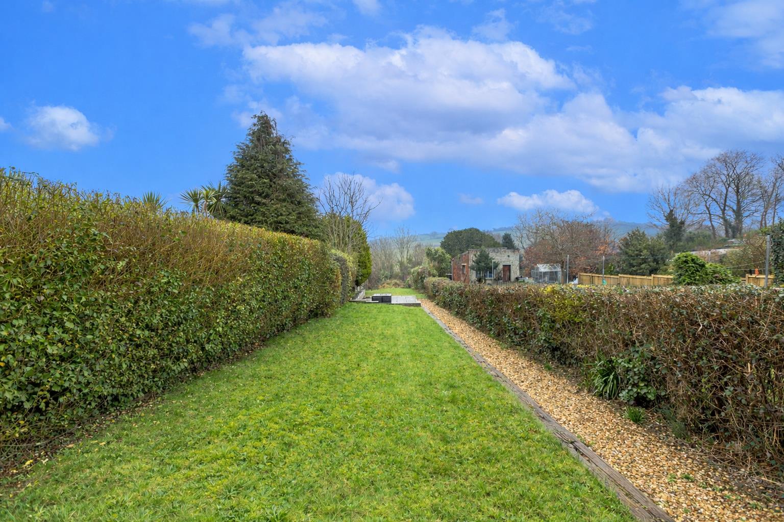 Pen Y Lan, Penclawdd, Swansea, SA4 3LL